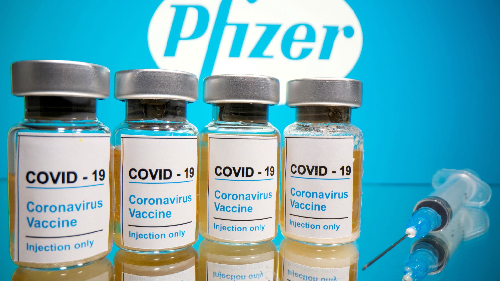 Les livraisons de vaccins COVID-19 pourraient commencer avant Noël