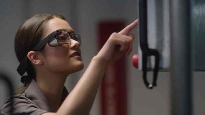Google Glass Enterprise Edition 2 est toujours en vie et plus facile à acheter maintenant