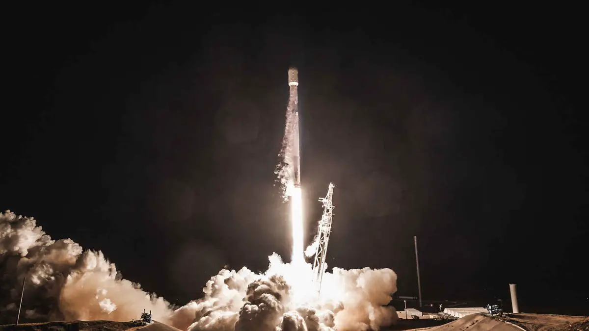 Starlink décolle, le service Internet par satellite d’Elon Musk atteint 1 800 satellites